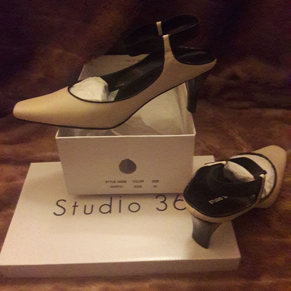 Studio 36 bone  mid heels size 9M